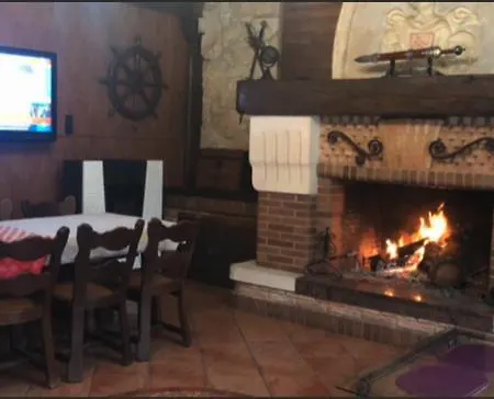 Holiday home Casa Rural Las Chimeneas *